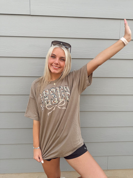 Jesus Bow Graphic Tee